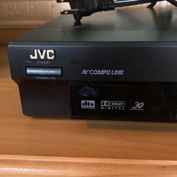 JVC XV-S40 Compu Link dvd/cd player with remote - Picture 10 of 10